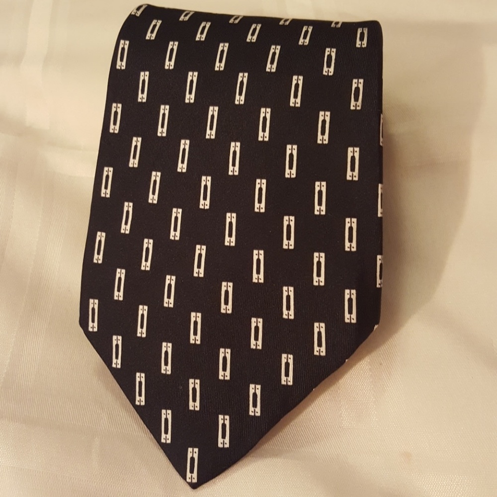 Black & White Necktie, Tall